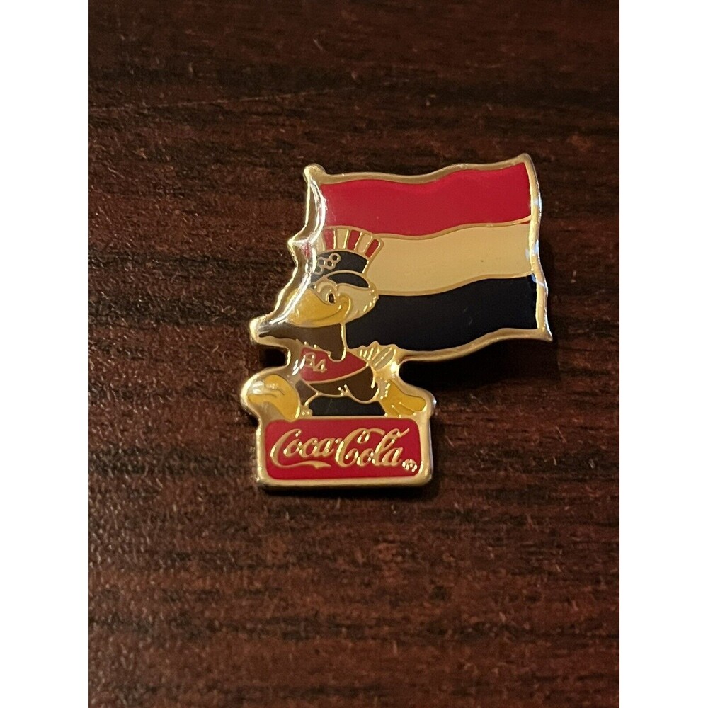 Vintage 1984 Los Angeles Olympics Coca Cola Sam Eagle Netherlands Flag Lapel Pin